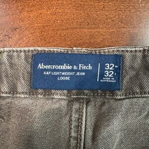 Abercrombie & Fitch Men's Gray Lightweight Jeans